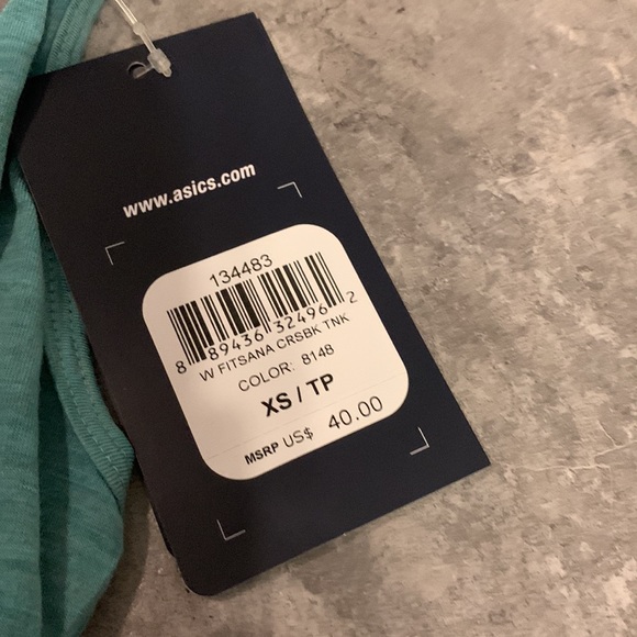 ASICS top - Picture 2 of 3